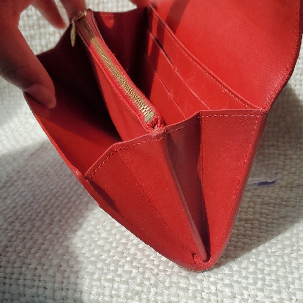 Louis Vuitton Red Wallet - Picture 15 of 17